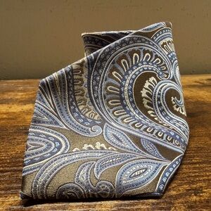 Van Heusen Blue and Brown Paisley Pocket Square